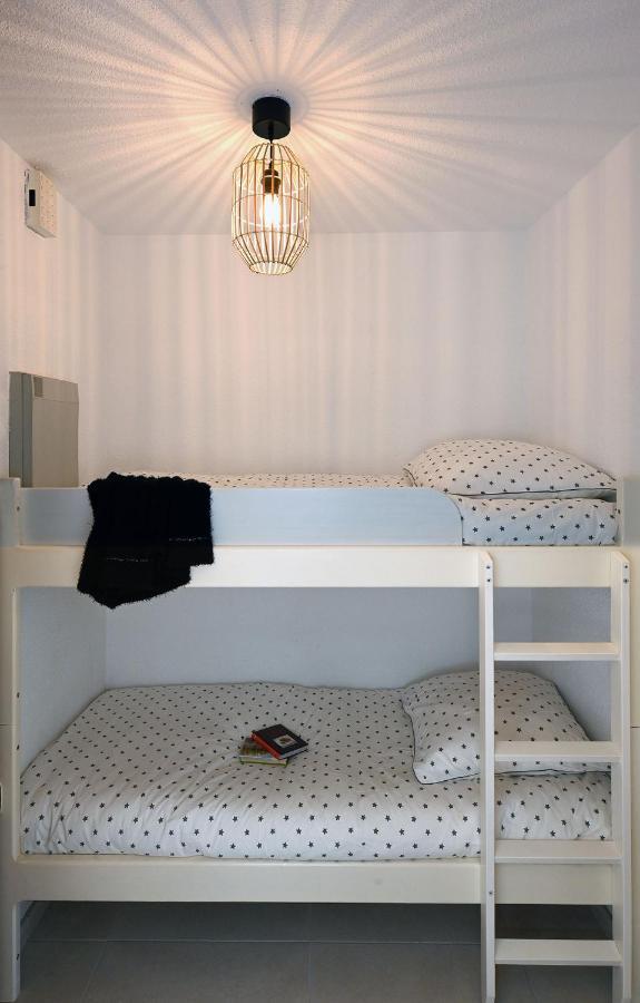 Charmant Studio 2A4 Pers Avec Jardin Et Place De Parking Situe A 5 Min A Pied De La Mer Бандоль Экстерьер фото
