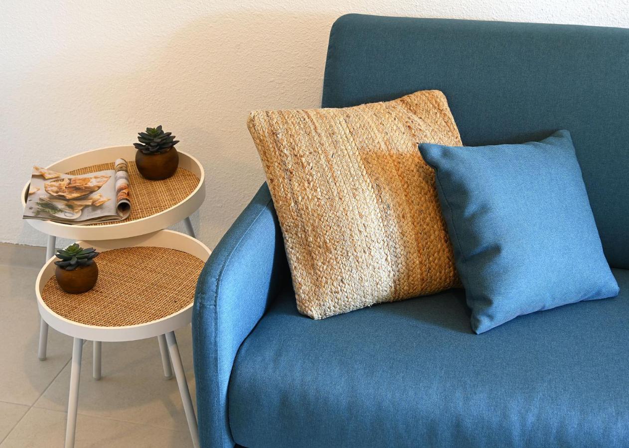 Charmant Studio 2A4 Pers Avec Jardin Et Place De Parking Situe A 5 Min A Pied De La Mer Бандоль Экстерьер фото