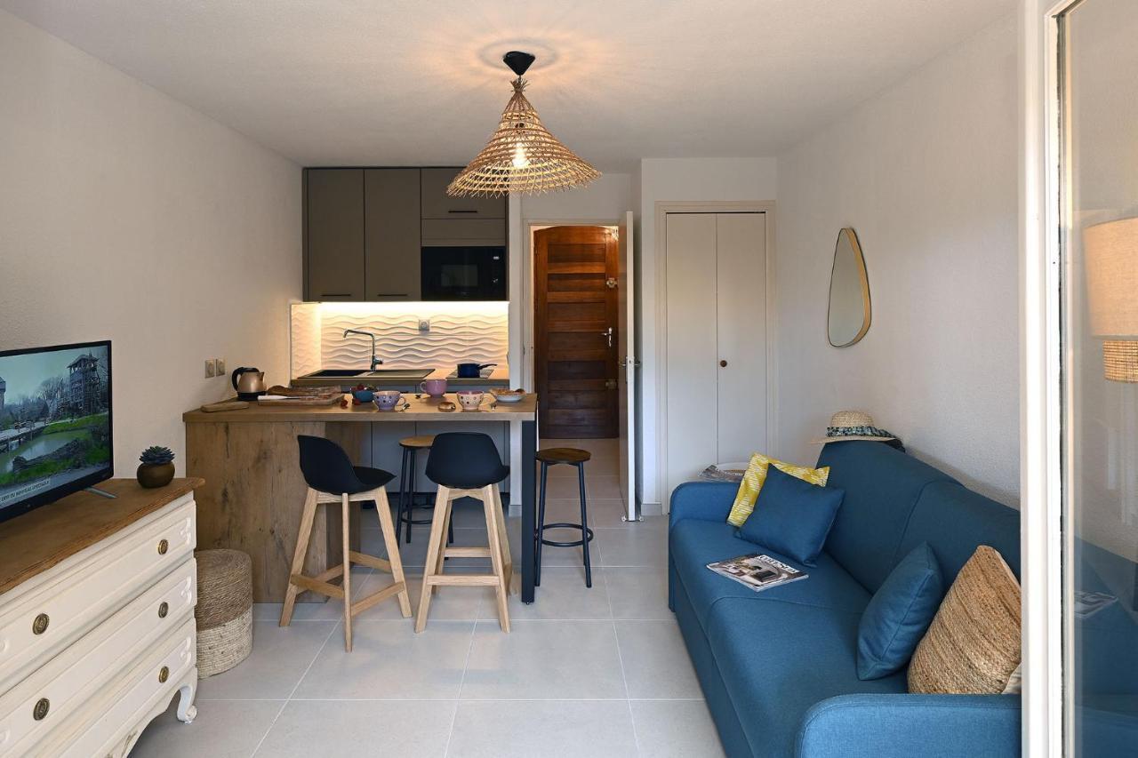 Charmant Studio 2A4 Pers Avec Jardin Et Place De Parking Situe A 5 Min A Pied De La Mer Бандоль Экстерьер фото